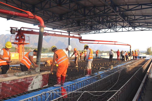 贵南高铁建设工地掀起大干100天热潮 中铁北京工程局全力冲刺施工目标