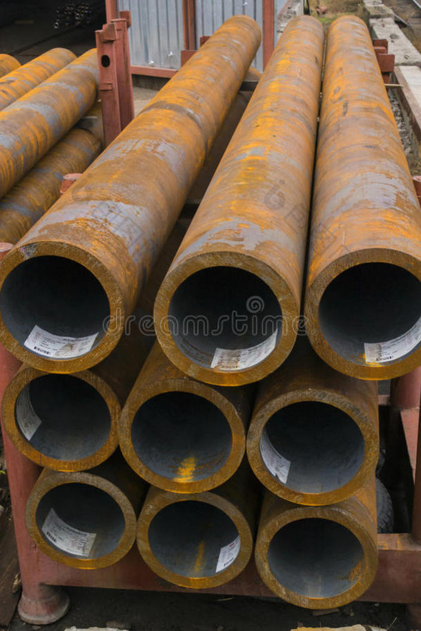 房屋建设工程施工概述 从规划图纸到电气配件的整体工程流程